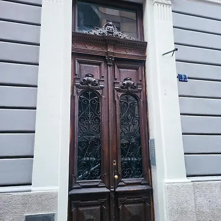 Excelsior *